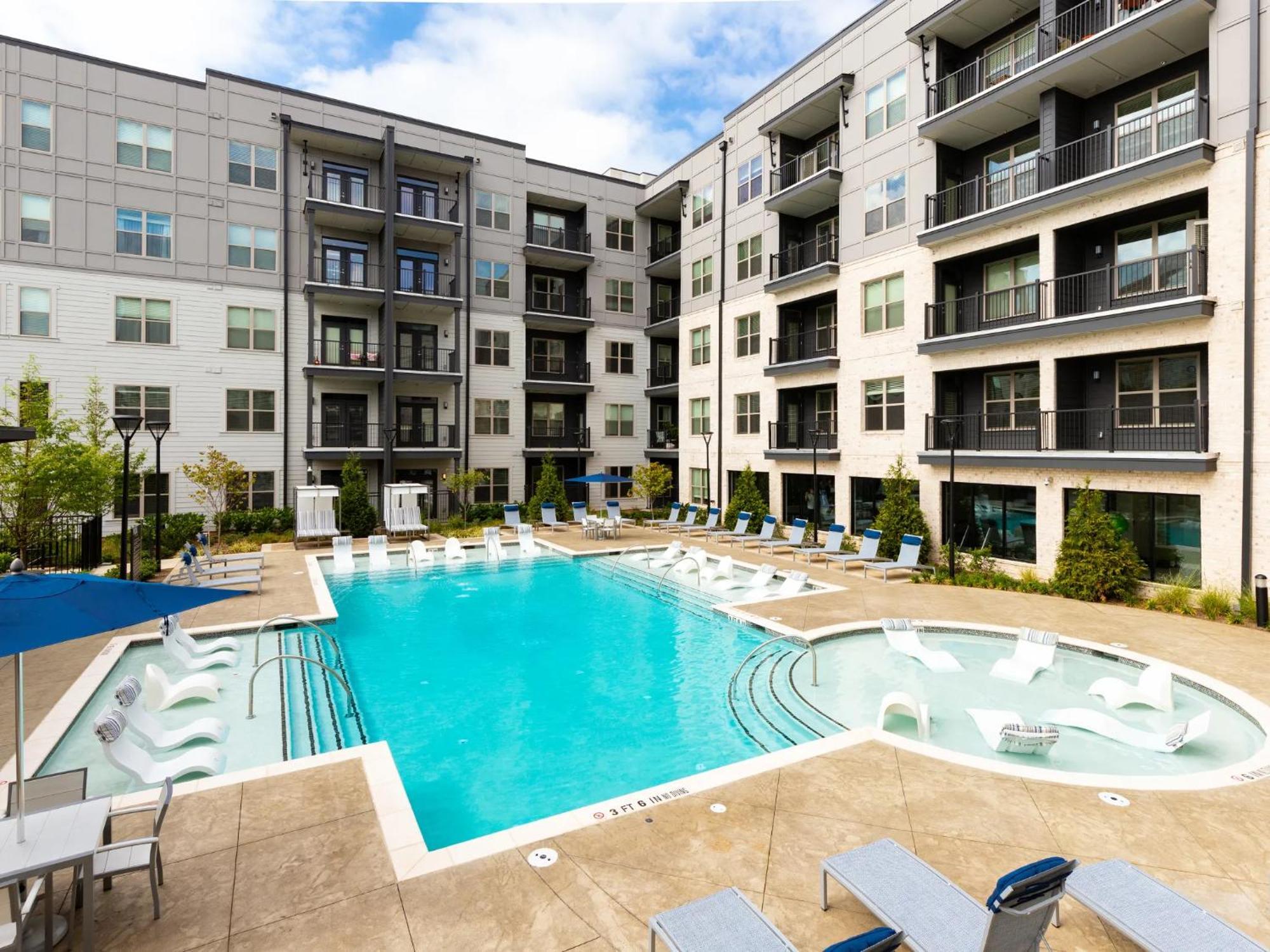 Luxury 2br *