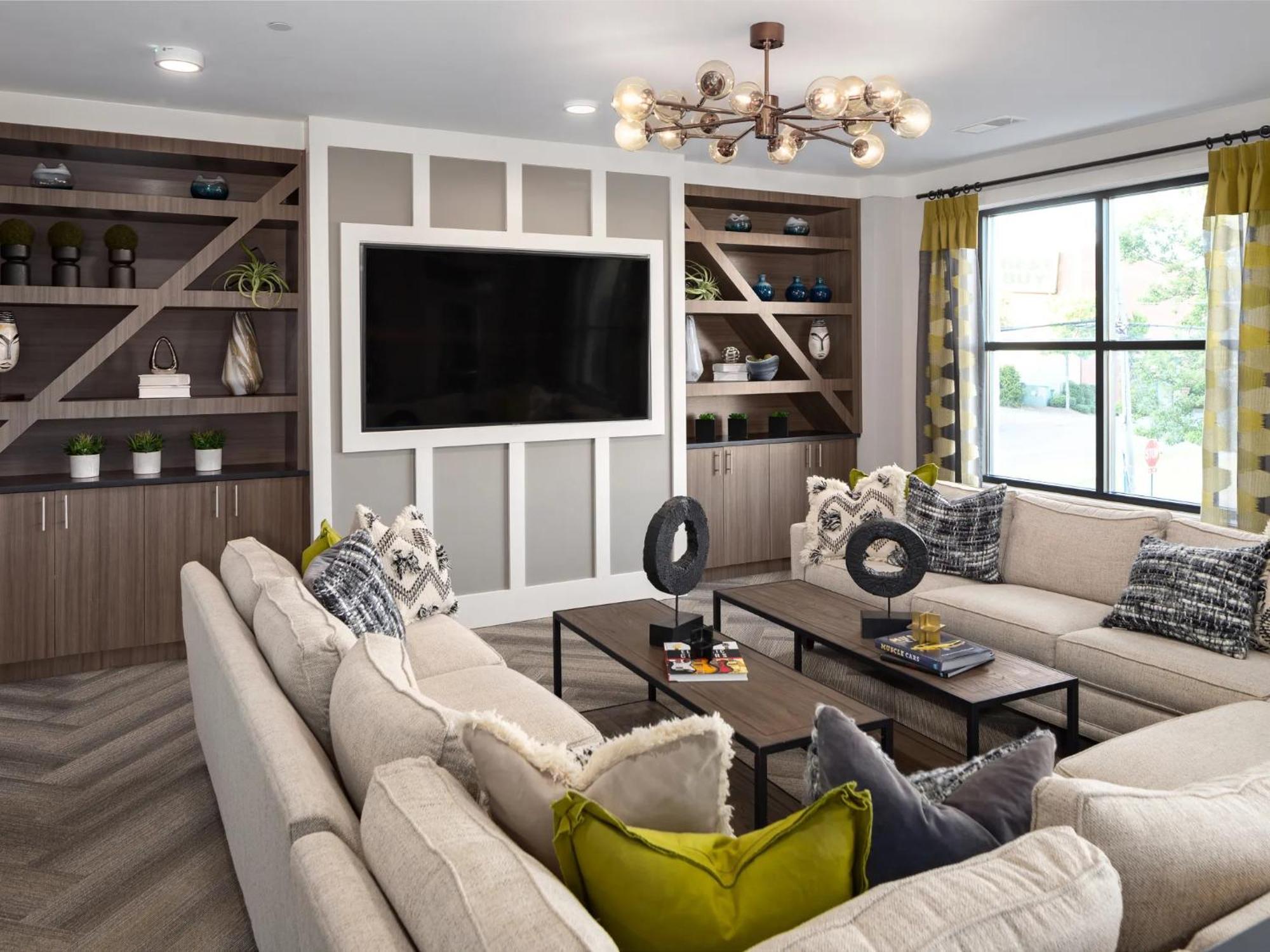Luxury 2br * Atlanta