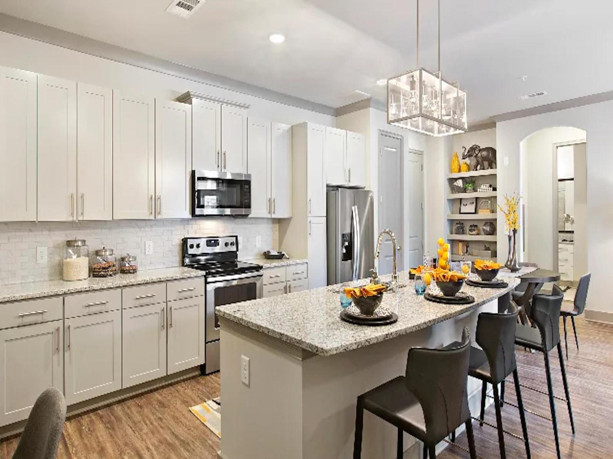 Luxury 2br